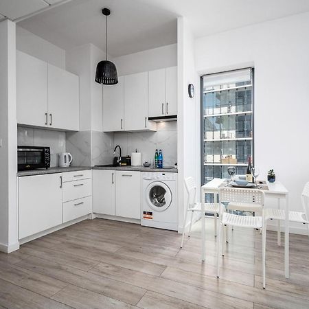 Апартаменты Prymasa Street Apartament Варшава Экстерьер фото