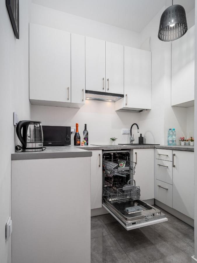 Апартаменты Prymasa Street Apartament Варшава Экстерьер фото